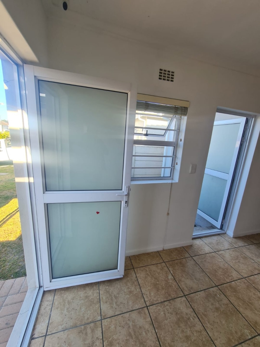 3 Bedroom Property for Sale in Silversands Western Cape